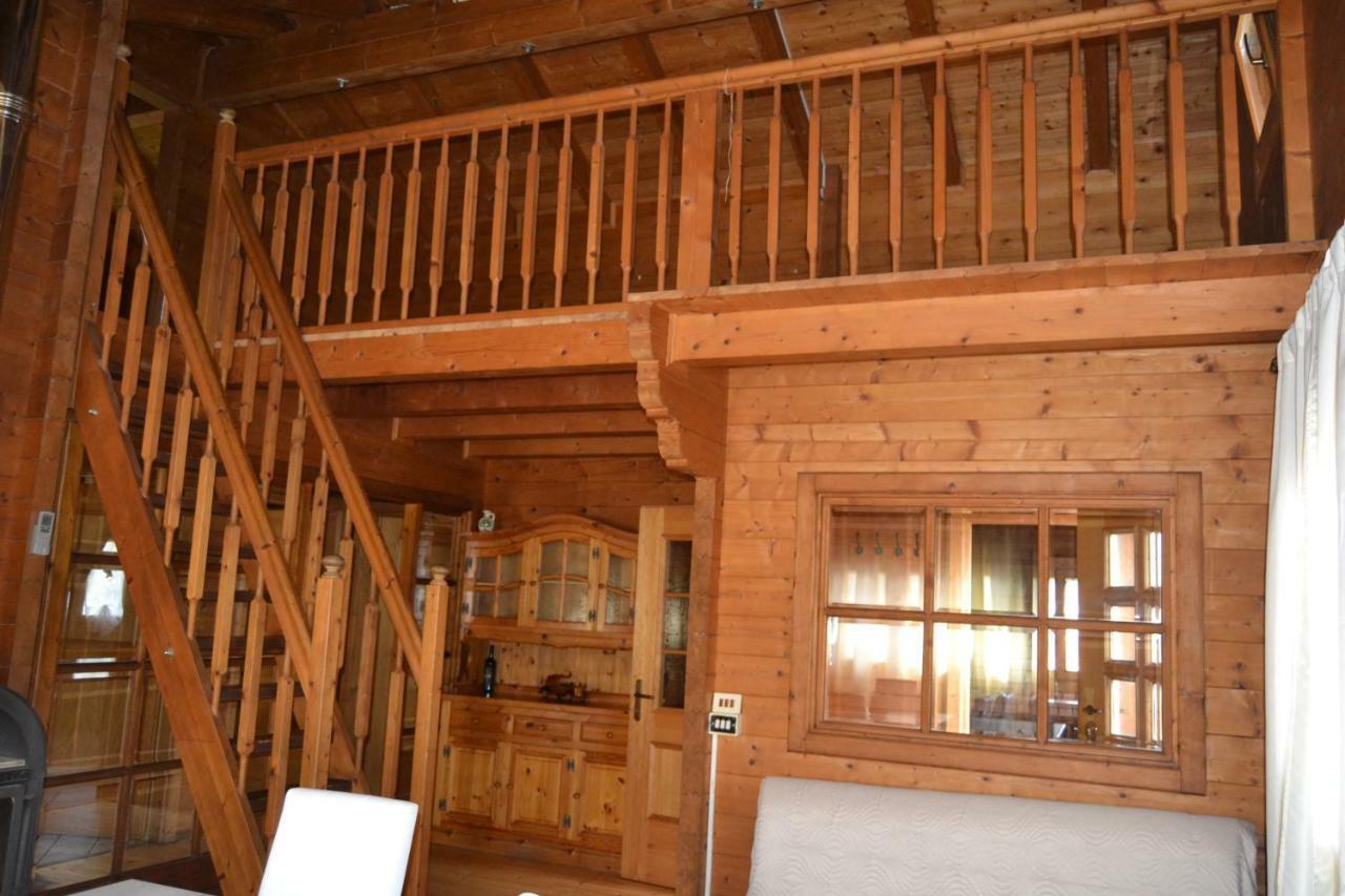 Chalet L Oasi Di Ambra 8 Posti Letto Con Uso Piscina Ardea Ngoại thất bức ảnh